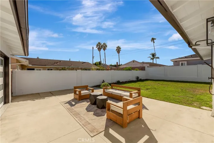 16761 Irby Lane, Huntington Beach, California 92647