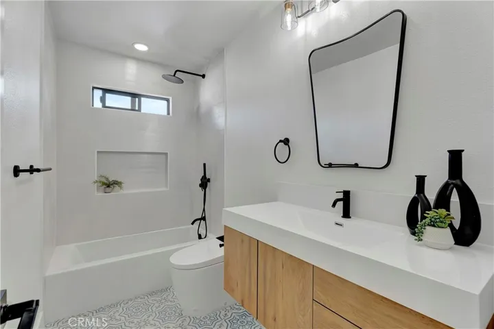 16761 Irby Lane, Huntington Beach, California 92647