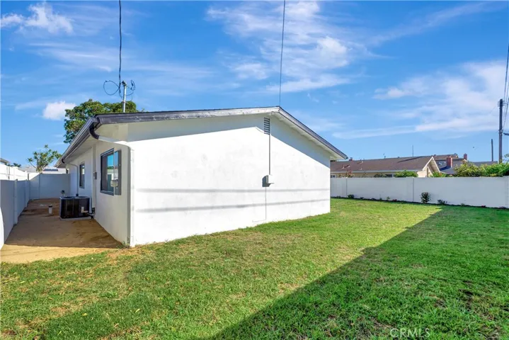 16761 Irby Lane, Huntington Beach, California 92647