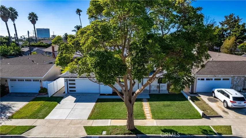 16761 Irby Lane, Huntington Beach, California 92647