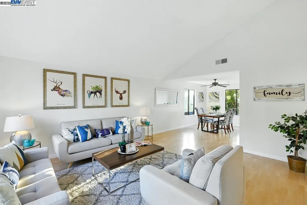 109 Oak Ct, Hercules, California 94547 home-pic-5