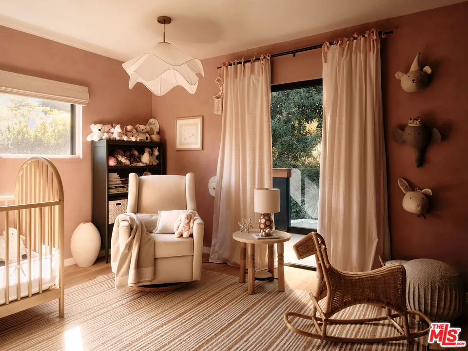 2442 Banyan Drive, Los Angeles, California 90049 home-pic-21
