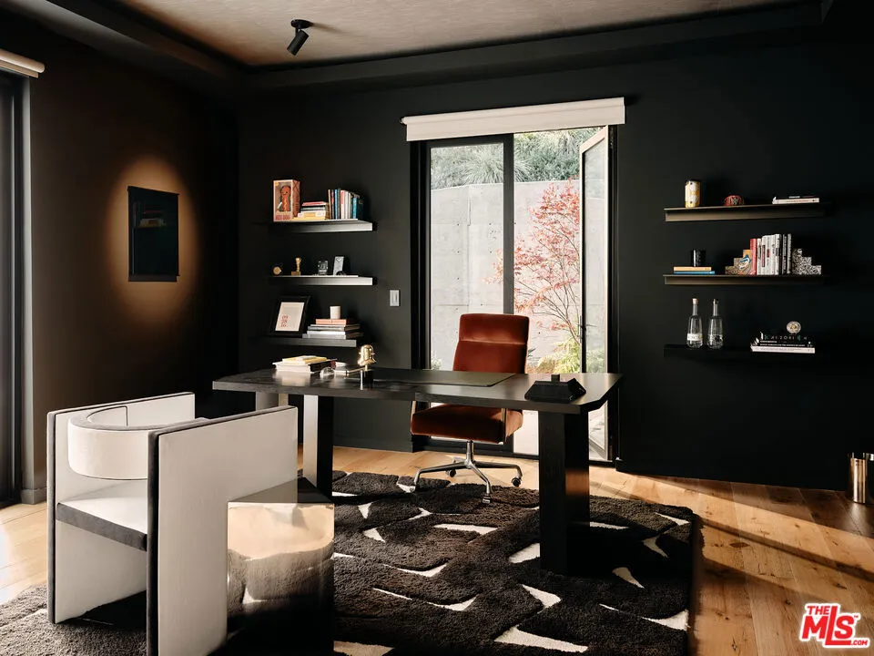 2442 Banyan Drive, Los Angeles, California 90049 home-pic-13