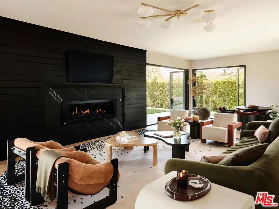 2442 Banyan Drive, Los Angeles, California 90049 home-pic-6