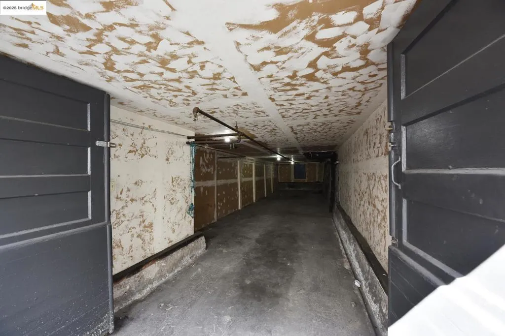 Right garage