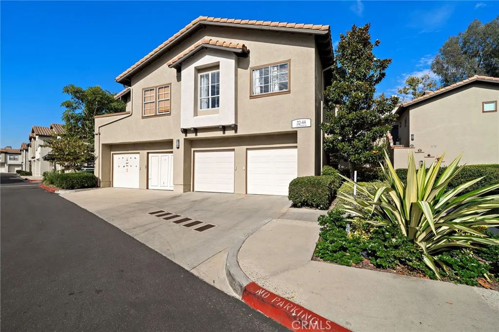 32 Via Contento, Rancho Santa Margarita, California 92688 home-pic-25