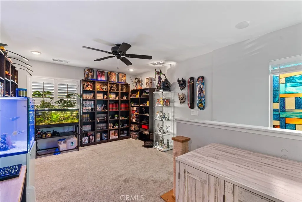 32921 Middlegate, Lake Elsinore, California 92530 home-pic-17