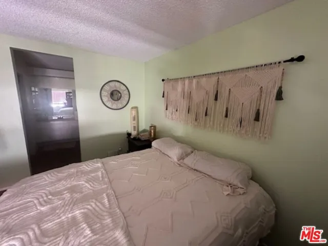 Master Bedroom - View3