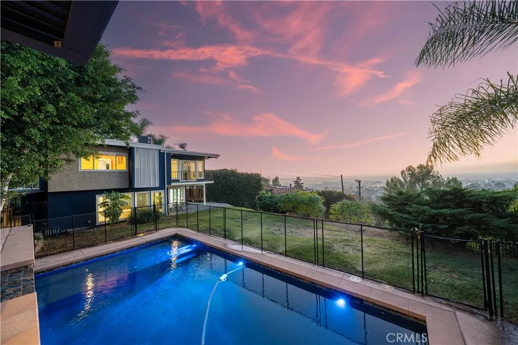 14001 Summit, Whittier, California 90602 home-pic-53