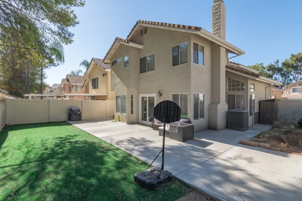 16210 Hidden Cove, Riverside, California 92503 home-pic-25