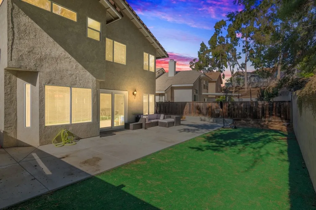 16210 Hidden Cove, Riverside, California 92503 home-pic-27