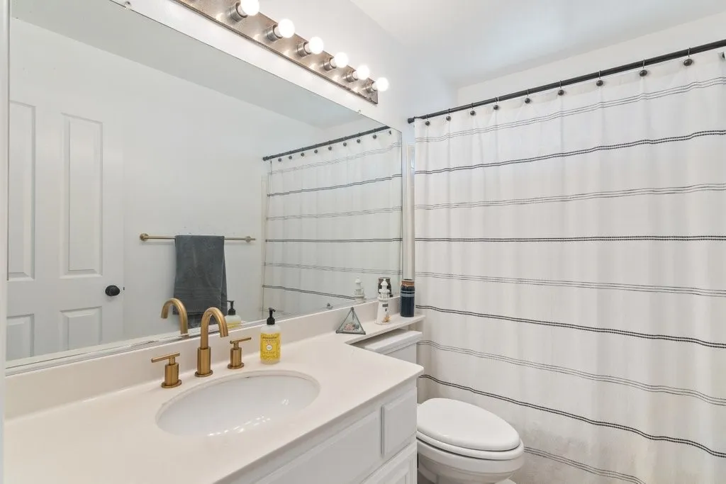 16210 Hidden Cove, Riverside, California 92503 home-pic-17