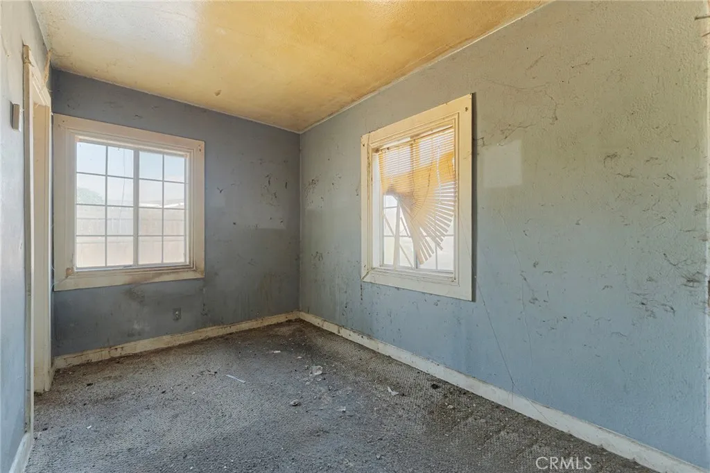 7918 Sierra, Fontana, California 92336 home-pic-16