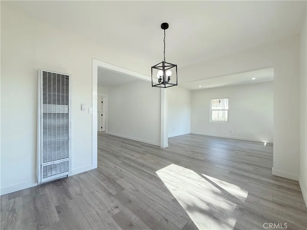923 E 98th Street, Los Angeles, California 90002 home-pic-8