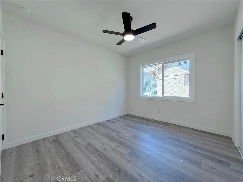 923 E 98th Street, Los Angeles, California 90002 home-pic-12