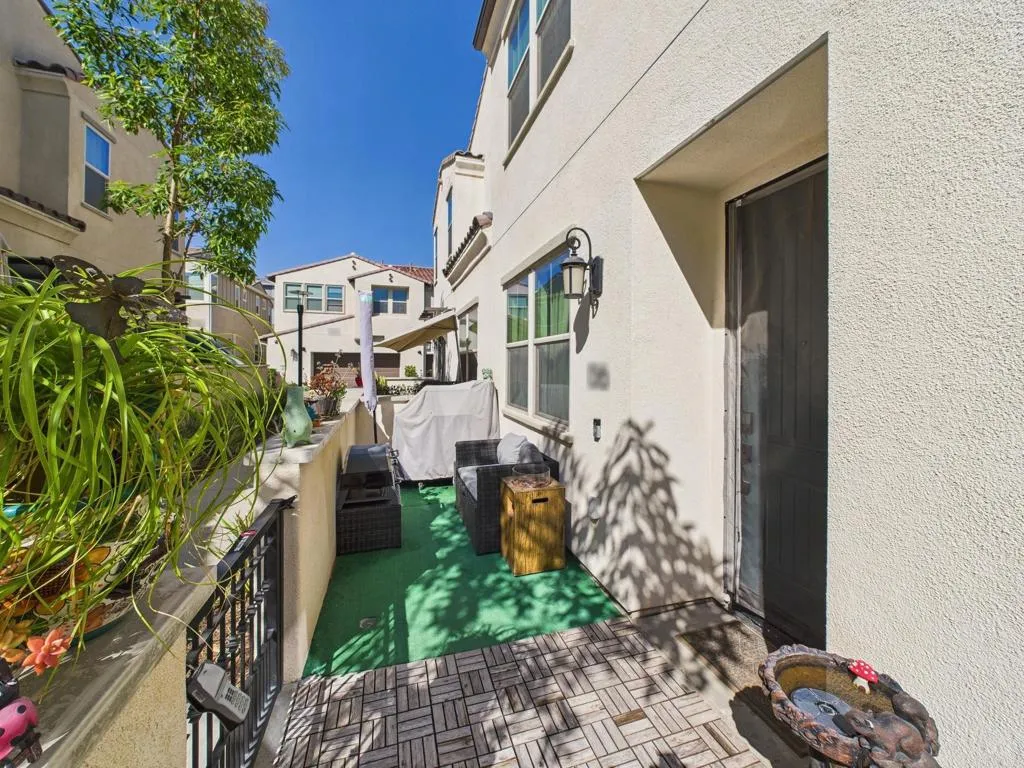 1922 Corte Zafiro 136, Chula Vista, California 91913 home-pic-34