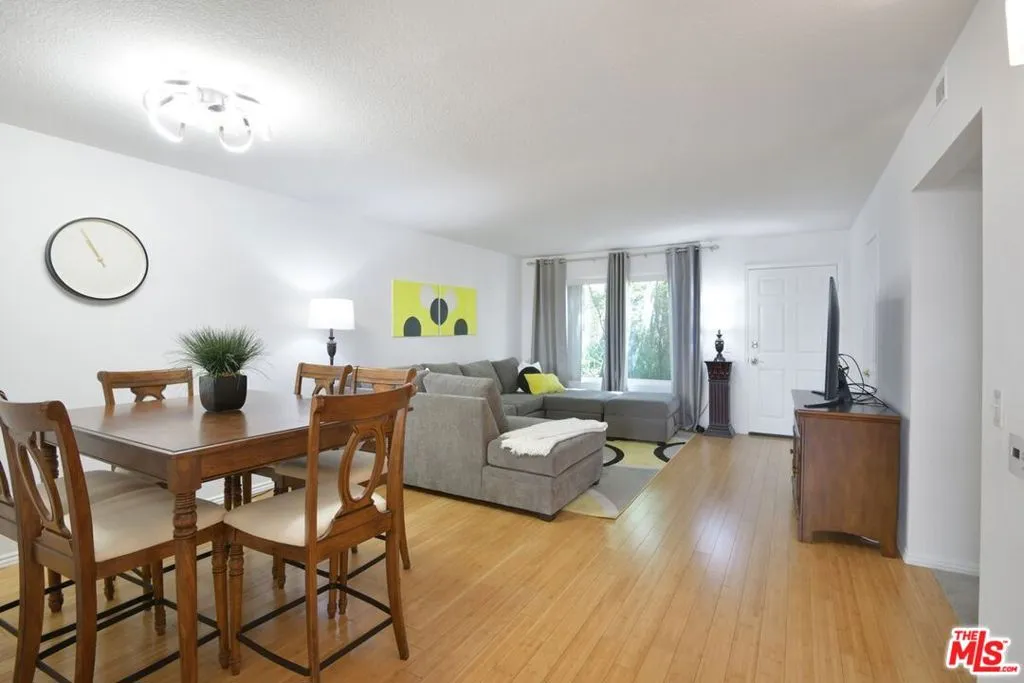 1335 Newport Avenue 107, Long Beach, California 90804 home-pic-0