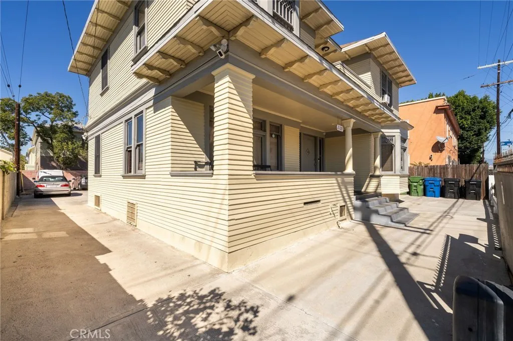 2109 Toberman Street, Los Angeles, California 90007 home-pic-20