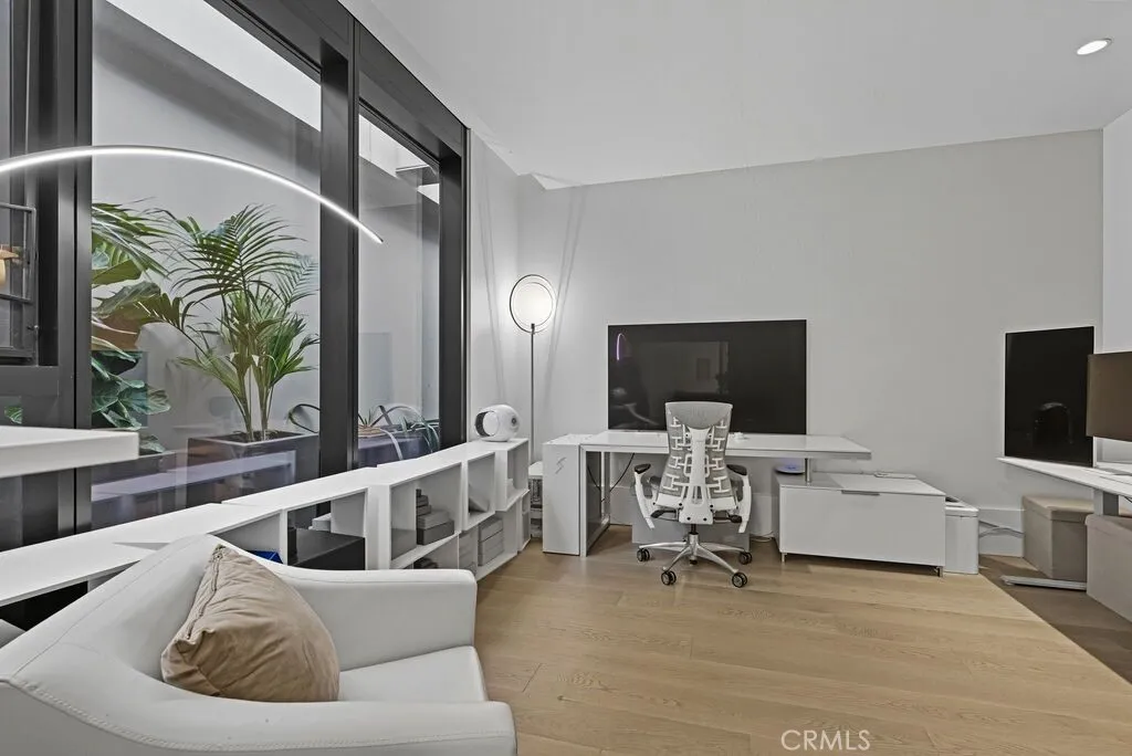 8420 W Sunset 108, Los Angeles, California 90069 home-pic-23