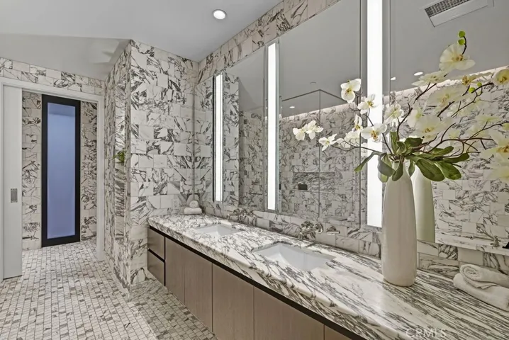 Main bedroom ensuite with soaker tub, large walk in shower