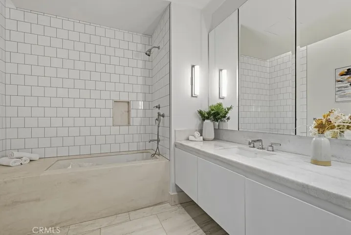 Second bedroom ensuite with soaker tub