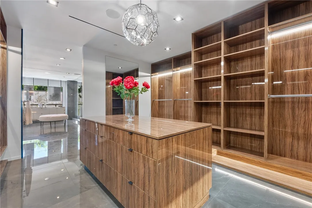 816 N Sycamore, Los Angeles, California 90038 home-pic-28