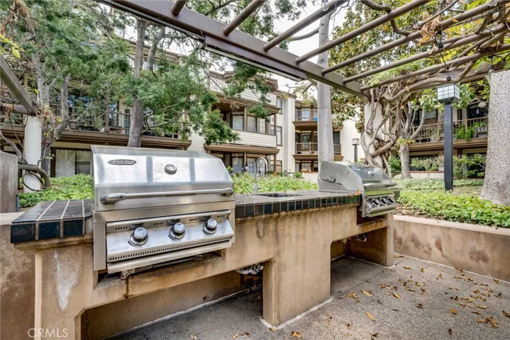 Outdoor BBQ area!