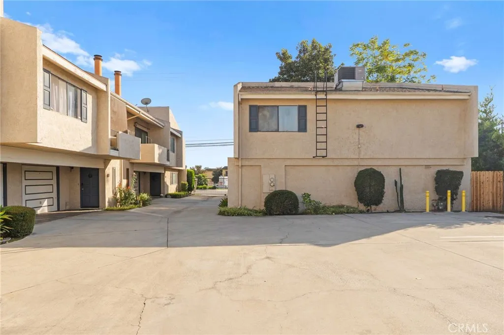 333 W Duarte, Monrovia, California 91016 home-pic-34