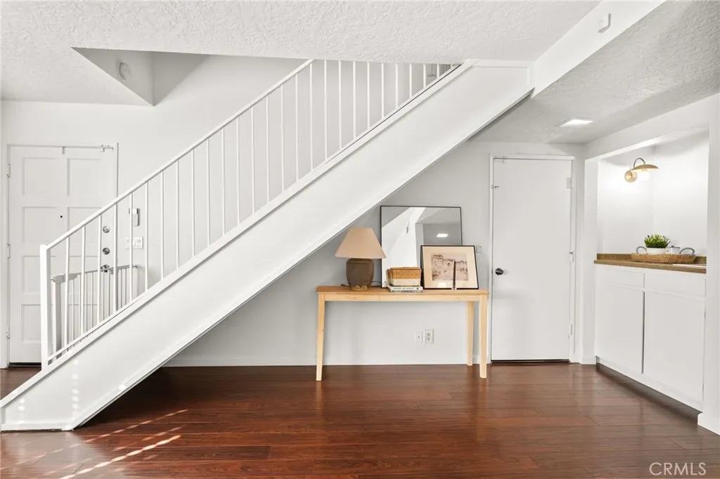 333 W Duarte, Monrovia, California 91016 home-pic-8