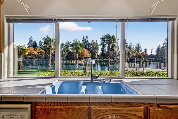 39 Edgewater Ct, Chico, California 95928