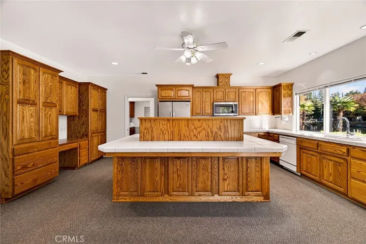 39 Edgewater Ct, Chico, California 95928