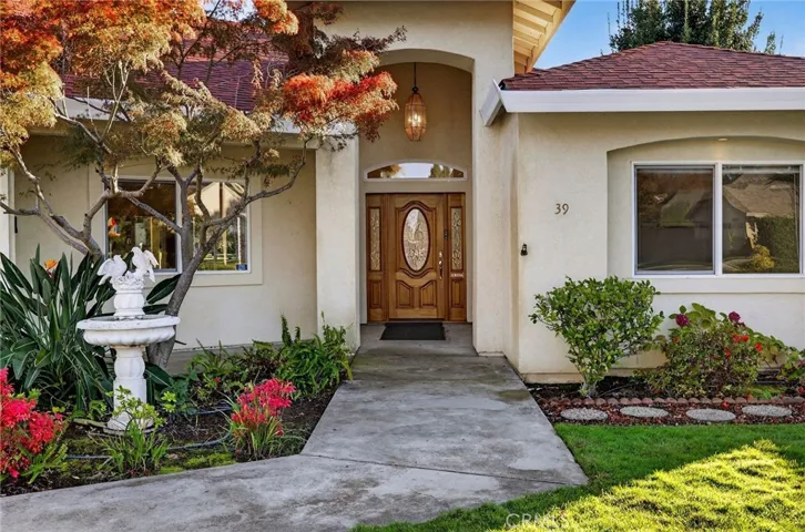 39 Edgewater Ct, Chico, California 95928