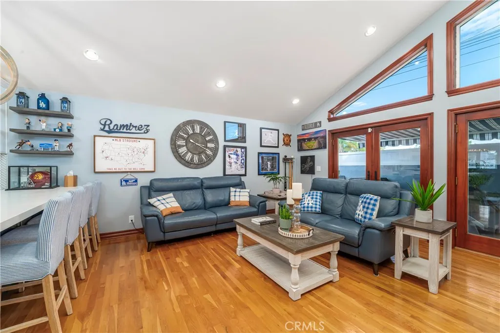 3814 Stevely, Long Beach, California 90808 home-pic-19