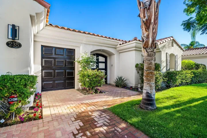 12-web-or-mls-JBLoch235_OPMG_1025_015