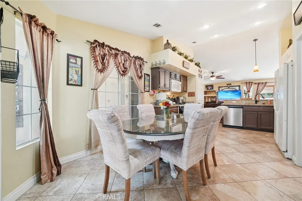 36918 Blanc Court, Winchester, California 92596 home-pic-6