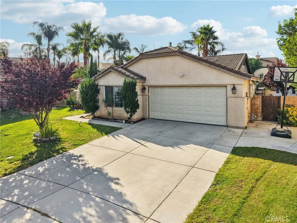 36918 Blanc Court, Winchester, California 92596 home-pic-1