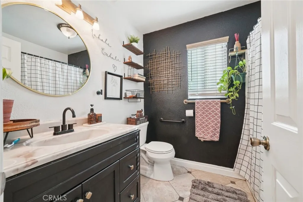 36918 Blanc Court, Winchester, California 92596 home-pic-10