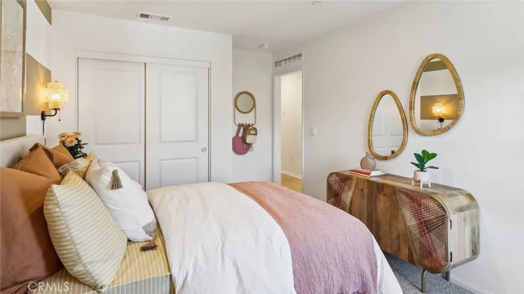 6393 Sierra Vista Lane 4, Fontana, California 92336 home-pic-19