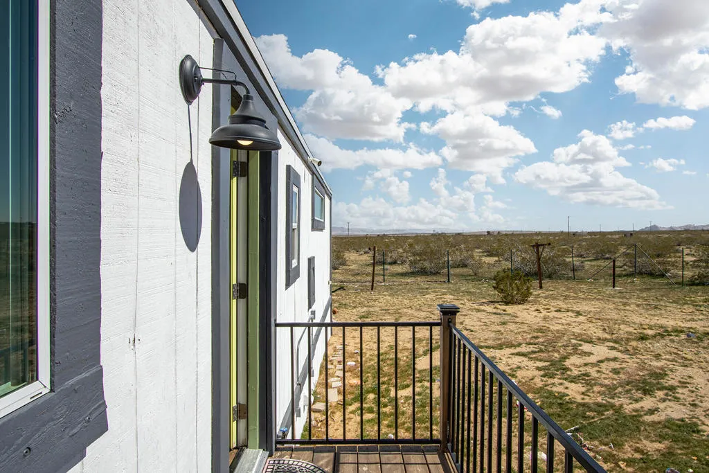 61186 Sespe Street, Landers, California 92285 home-pic-30