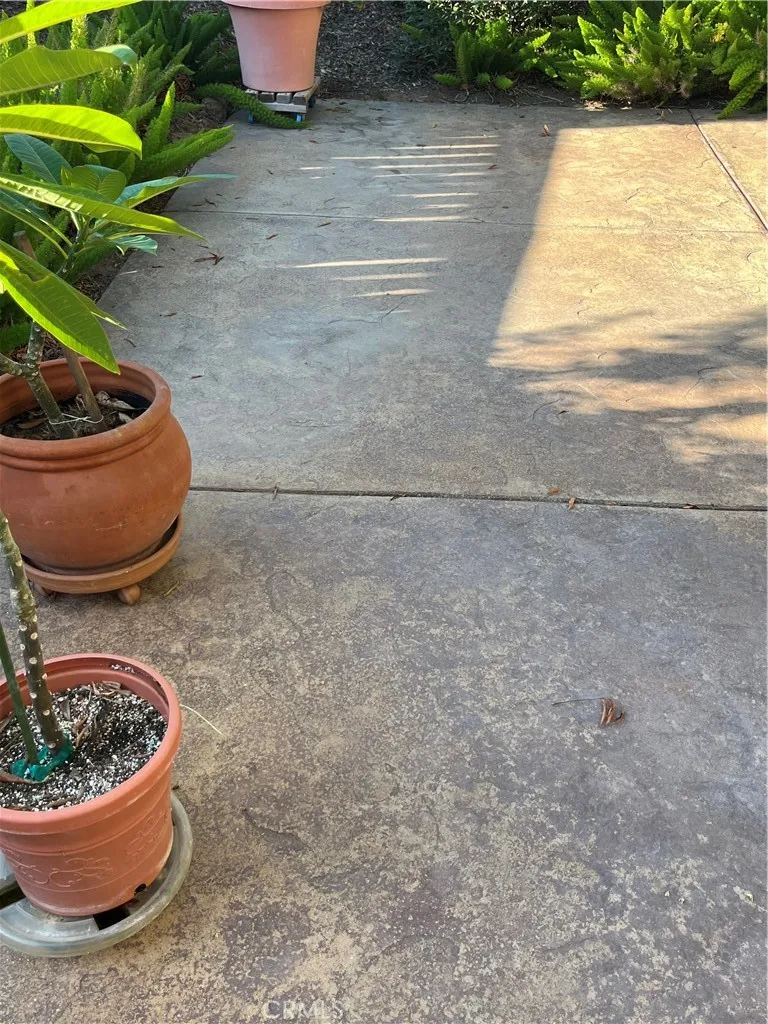 1483 Albillo Loop, Perris, California 92571 home-pic-31