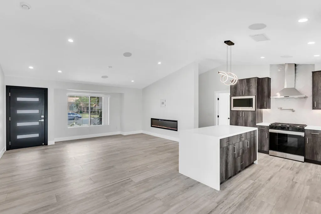 69835 Bluegrass Way, Cathedral City, California 92234 home-pic-2