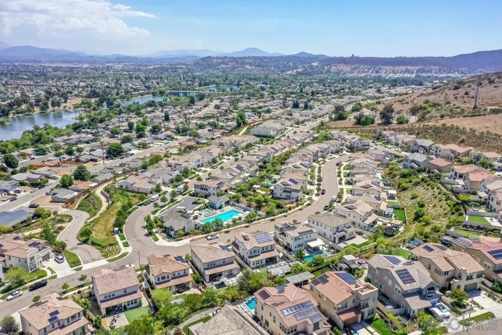 8894 Trailridge Ave, Santee, California 92071