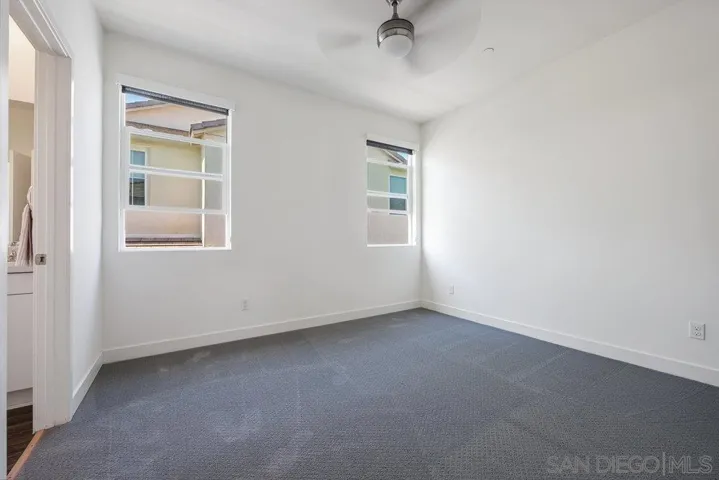8894 Trailridge Ave, Santee, California 92071