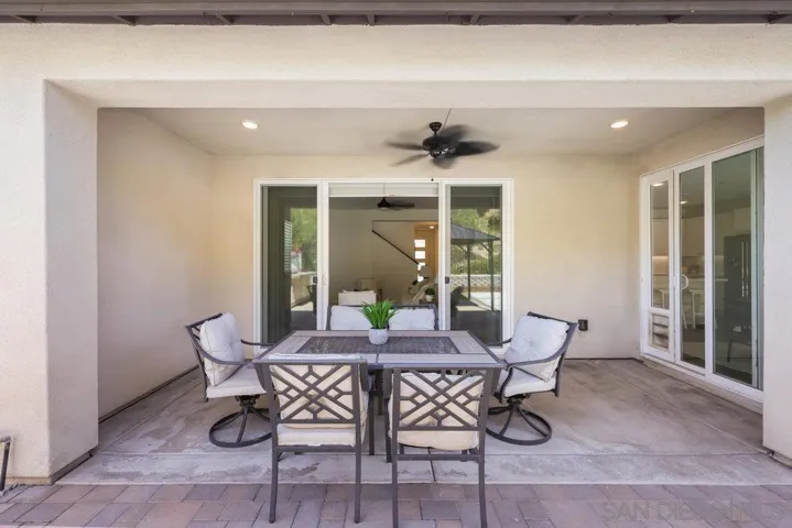 8894 Trailridge Ave, Santee, California 92071