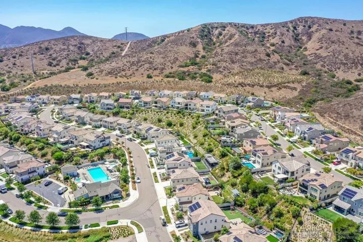 8894 Trailridge Ave, Santee, California 92071