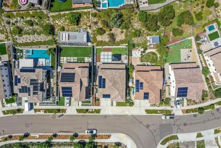 8894 Trailridge Ave, Santee, California 92071