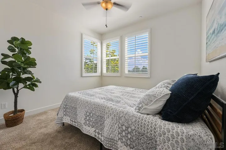 8894 Trailridge Ave, Santee, California 92071