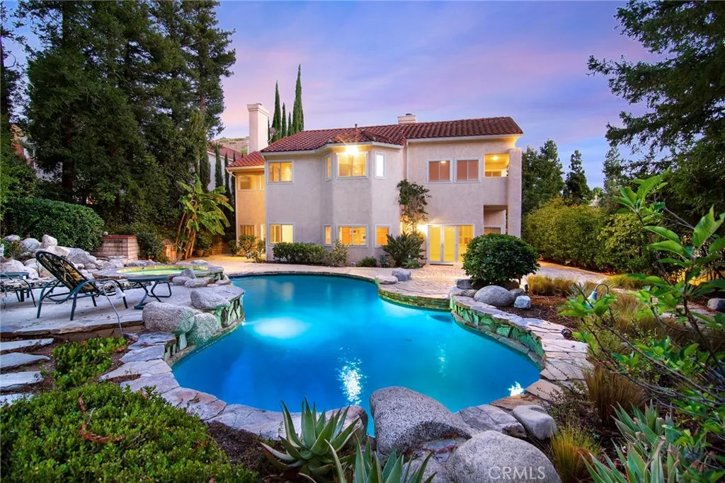 6085 Lake Lindero, Agoura Hills, California 91301 home-pic-2