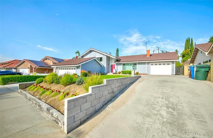 Second garage with a long driveway.