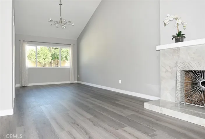 Dining room chandler offer the option of 2 light tones.